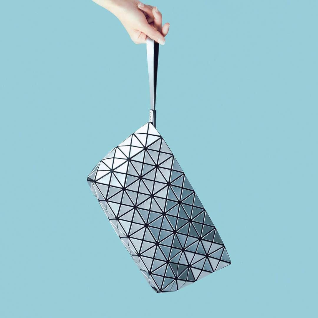 BAO BAO ISSEY MIYAKE Official Instagram accountさんのインスタグラム写真 - (BAO BAO ISSEY MIYAKE Official Instagram accountInstagram)「【NEW ITEM】PRISM  RELEASE MONTH December, 2020 *By country RELEASE MONTH may be different.  #baobaoisseymiyake #baobao #isseymiyake #clutchbag #prism #ss21」1月5日 16時02分 - baobaoisseymiyake_official