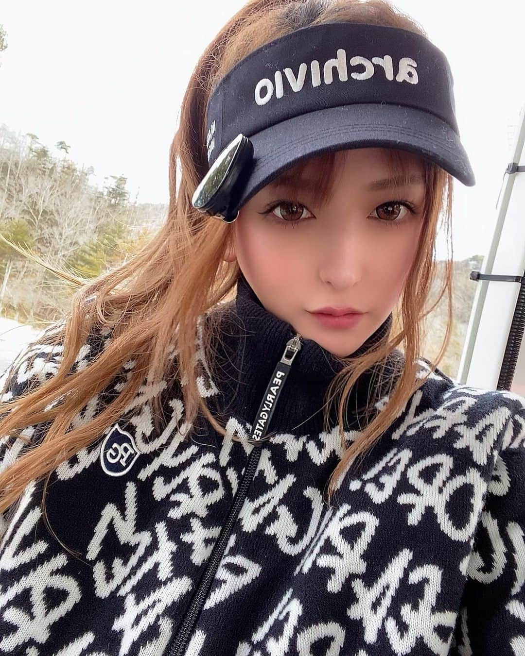 立花アヤカのインスタグラム：「ゴルフはめちゃめちゃ下手です！🏌️‍♀️ #雰囲気も下手そうと言われます #ゴルフ女子  #早く120切りしたい  #応援してください  ． ． #カイザー #カイザーグループ  #クラブミラノ #ミラノ  #京都 #祇園 #キャバクラ祇園 #京都キャバクラ #祇園キャバクラ #キャバクラ京都 #キャバクラ #キャバ嬢 #ホステス #京都飲み屋  #kaiser #kaiser_group #milano  #japan #kyoto #gion」