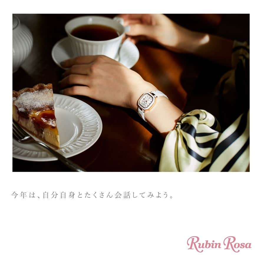 ルビンローザのインスタグラム：「あけましておめでとうございます。新しい年に素敵な時間がたくさんありますように✨✨✨ @rubinrosa_japan #ルビンローザ #時計 #watch #時計女子 #solarwatch #かわいい時計 #腕時計」