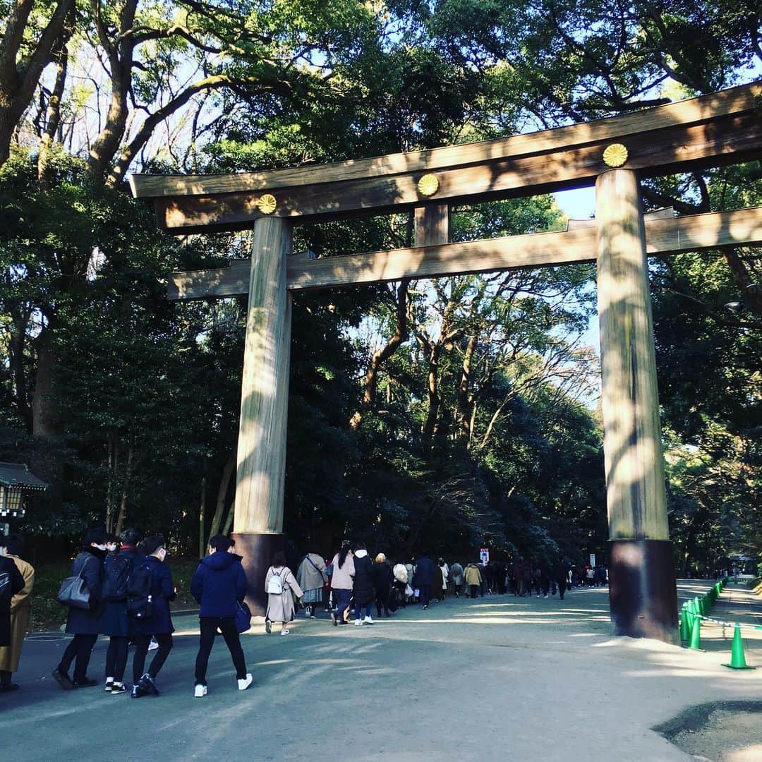 太田雄貴さんのインスタグラム写真 - (太田雄貴Instagram)「初詣に行ってまいりました！  よき2021年に😊」1月5日 16時54分 - yuking1125