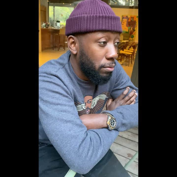 ブルックリン・デッカーのインスタグラム：「GEORGIA. Tomorrow is the *last* day to vote for @raphaelwarnock & @jonossoff I wanted to do something clever to celebrate, but @zoelisterjones @lamorne & @zooeydeschanel made a message that simply can’t be topped. Directed by the dazzling @darylwein」