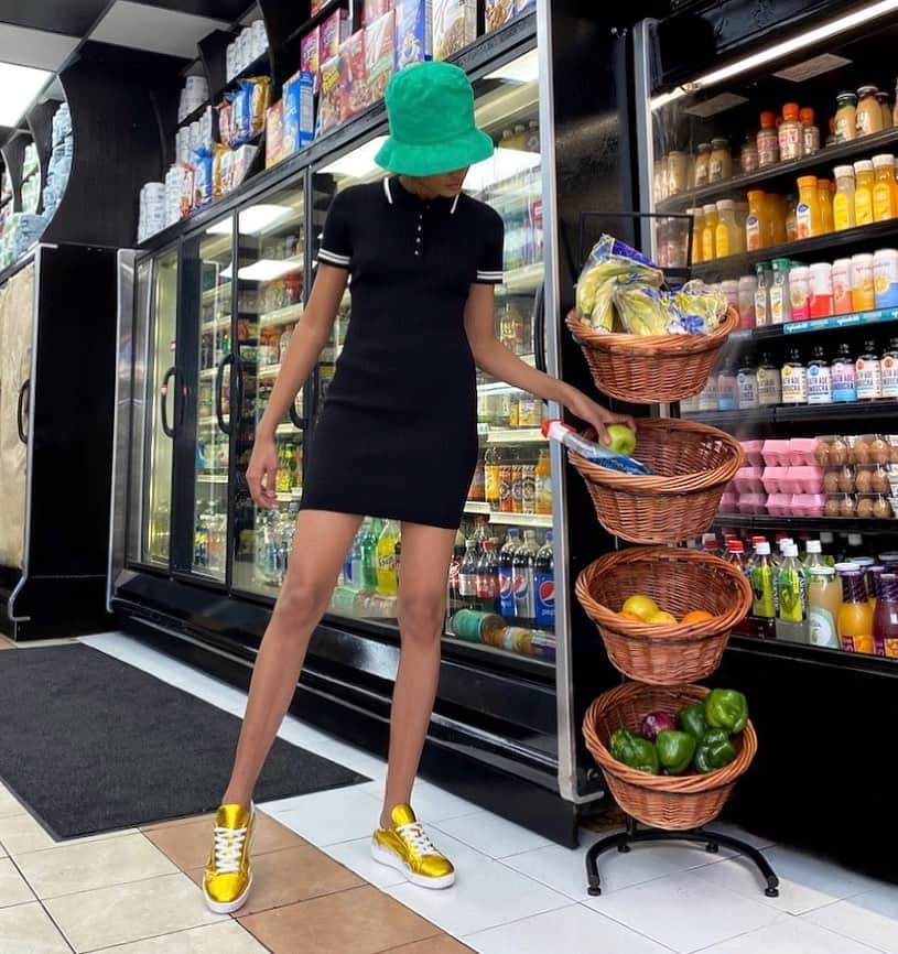 のインスタグラム：「DELI FRESH」