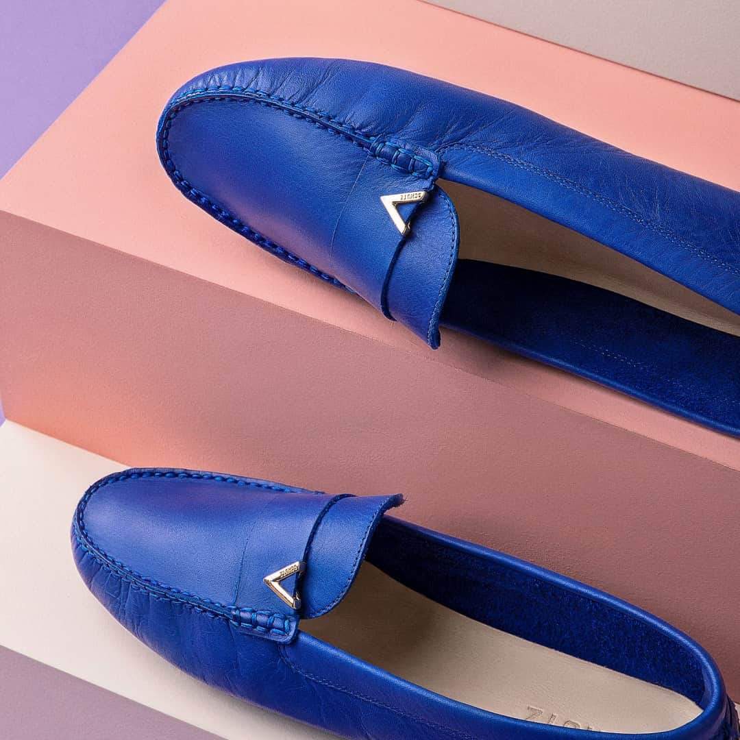 Schutzのインスタグラム：「MUST HAVE - NEW SCHUTZ MOCASSIM IN BLUE ❤️ #schutzmocassim」