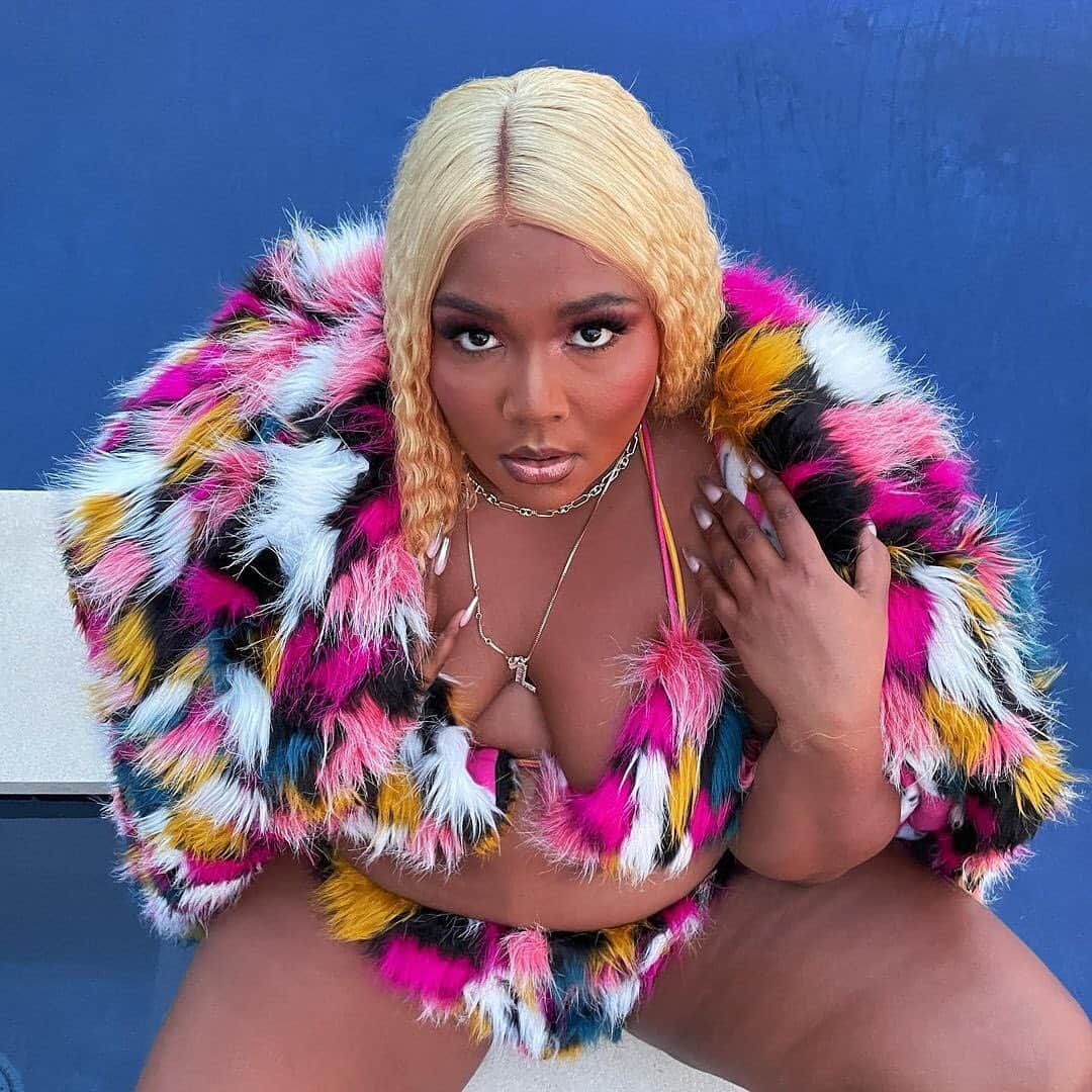 Nylon Magazineさんのインスタグラム写真 - (Nylon MagazineInstagram)「#NYLONFitPicks: From #Lizzo's faux fur bikini to #Rihanna wearing #ASAPRocky's latest fashion collab, tap the link in bio for our weekly roundup of our favorite celebrity outfits.⁠⠀⁠⠀ [📸:: @lizzobeeating, @zendaya, @tessamaethompson, @dualipa, @badgalriri]」1月5日 9時11分 - nylonmag