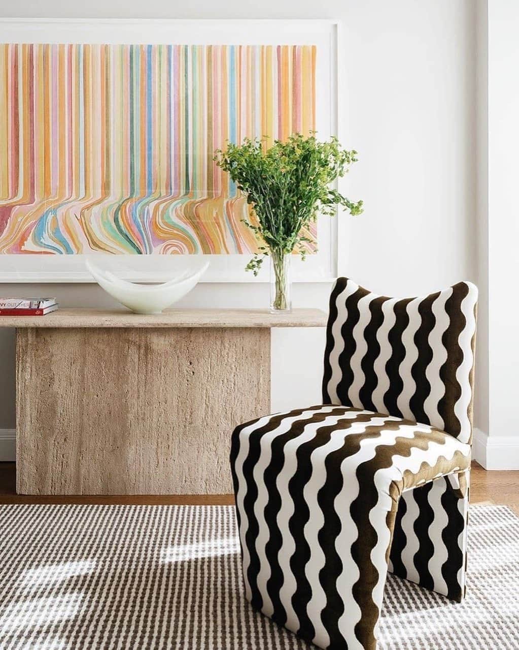 Homepolishのインスタグラム：「Wave goodbye to conventional stripes. Designer @ariel.farmer's clever upholstery is giving us very good vibrations.」