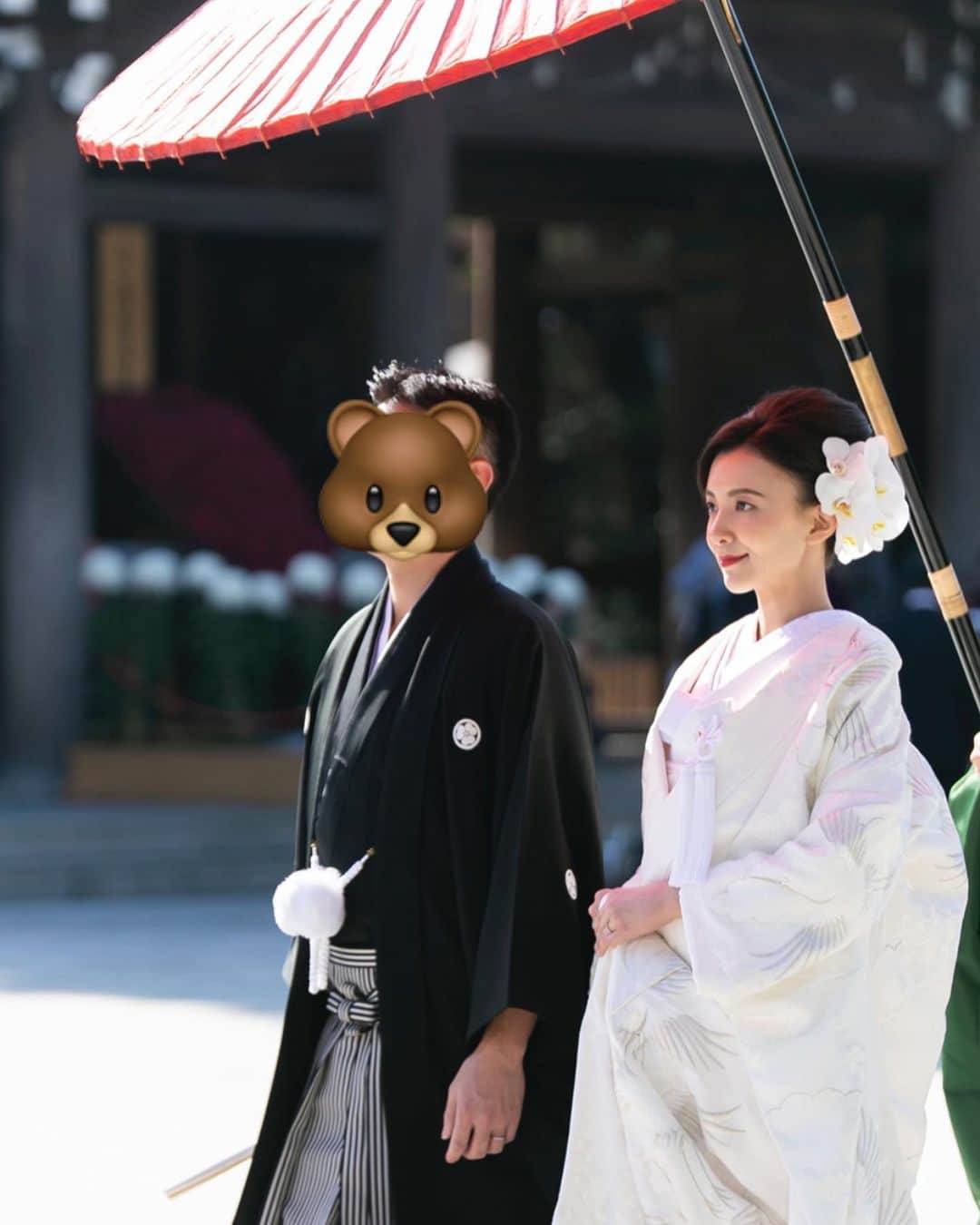 大出千尋のインスタグラム：「遅ればせながら、新年明けましておめでとうございます。 . 私事ですが、昨年11月吉日、二人だけで静かに神前式をあげました。 wedding partyは、世の中が落ち着き、大切な家族、友人達とマスクを取って皆の笑顔が見られる時期に、また計画を立てられたらと思っています。 そして、コロナが一刻も早く収束しますように。 . 約200年ぶりに時代が変わり、土の時代から風の時代へ。 今年も自分を信じて、ワクワクする方向へ、柔軟に私らしく過ごせたらいいな💫💫 . 2021年も宜しくお願い致します✨ 皆様にとっても素晴らしい年になりますように💕」