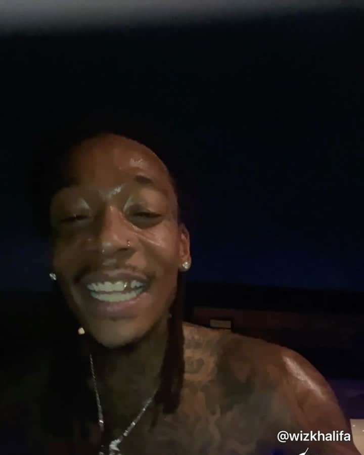 ウィズ・カリファのインスタグラム：「Don’t speak unless you spoke to 🚨🚨 fucc2020 playlist on fucc2020.taylorgang.com 😂😂 link in bio」