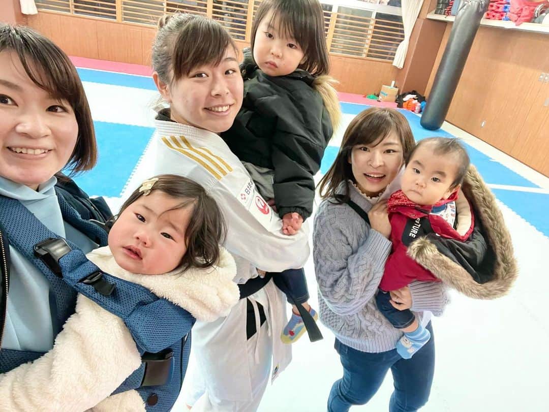 のインスタグラム：「会いに来てくれた先輩たち👼🏻🏹💓 鬼マネージャーが1人足りなかった👹笑」