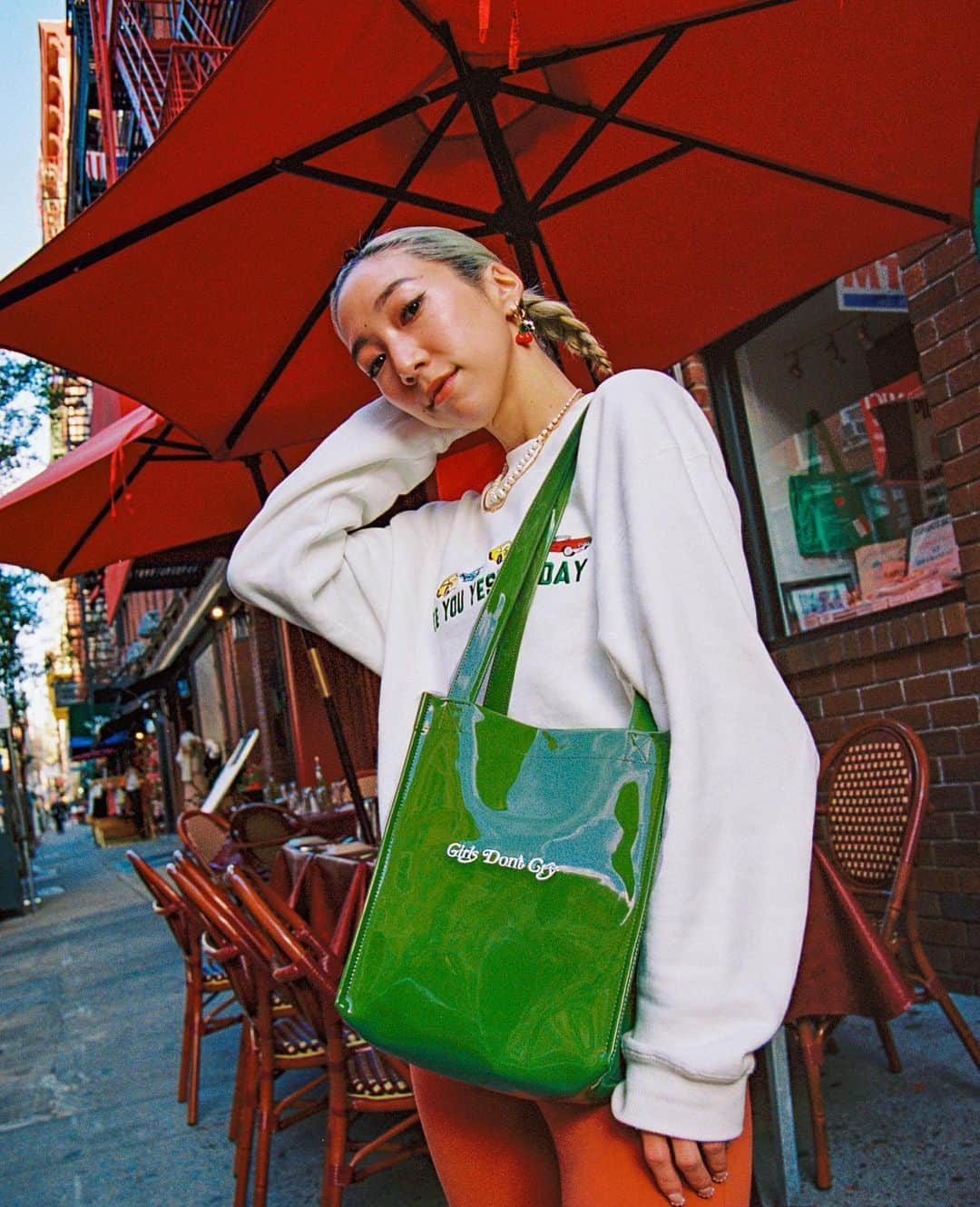UlalaGirlのインスタグラム：「Great start of 2021!!!♥️✨ I am so happy to announce that my brand @see.you.yesterday.2017 collabo with Girls don’t cry and joins part of @verdy gift shop at Isetan🎁✨  Thank you so much @verdy kun!!🔥  Amazing photo as usual by @jacob.consenstein in nyc🖤  I don’t describe too much but I’m happy af」