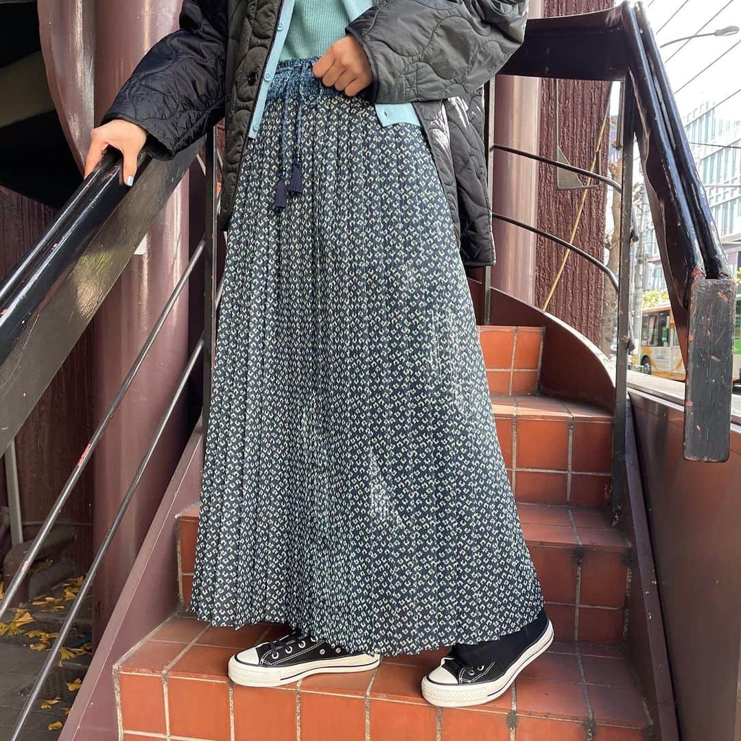 のインスタグラム：「. BEAMS BOY HARAJUKU  TODAY'S BLOG トップ画面のストーリーズをタップしご覧ください。 . . . －－－－－－－－－－－－－－－－－－－－－－－ いつもご覧頂き誠にありがとうございます。 通信販売も承っておりますので、 お気軽にお問い合わせ下さいませ。  ビームス ボーイ 原宿 －－－－－－－－－－－－－－－－－－－－－－－ . Information:03-5770-5550  #beams #beamsboy #ビームス #ビームスボーイ #tokyo #harajuku #ビームスボーイ原宿 #beamsboyharajuku #keepfashionalive #nativeboy」