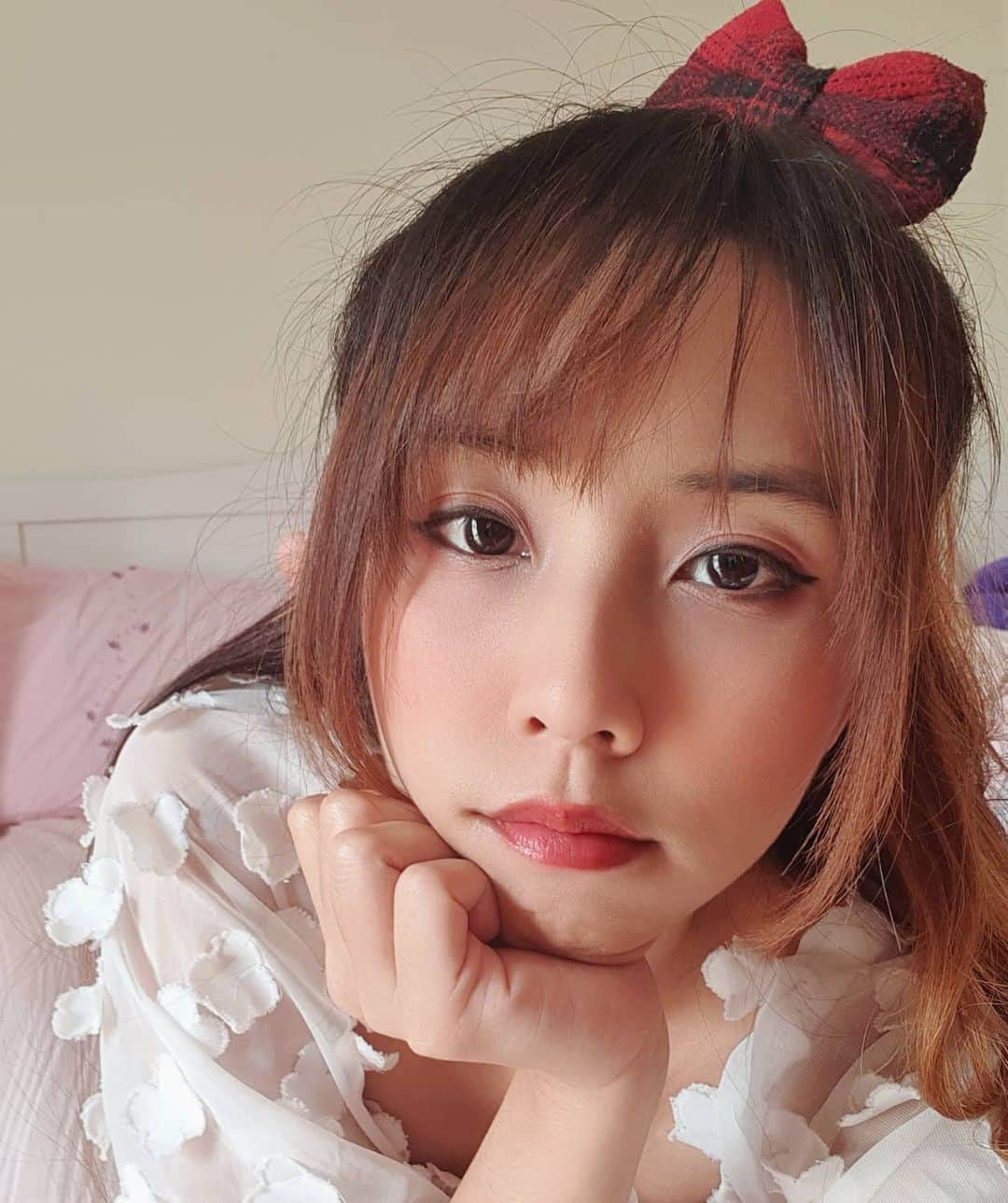 ビーム先生のインスタグラム：「ไม่มีรูปสต็อกลงแล้วอ่าาา 🥲 新しい写真もうないです(泣) รักษาสุขภาพกันต่อไปてか体に気をつけようね❣ ぶぶぶぶぶぶบุยๆๆๆๆ  #influencer #blogger #youtuber #thai #thaigirl #japan #日本　#タイ　#インフルエンサー　#ブロガー　#ユーチューバー　#外国人　#訪日外国人　#タイ人　#タイ語　#บล็อกเกอร์ #ยูทูปเบอร์ #ไทย #ญี่ปุ่น #ภาษาญี่ปุ่น」