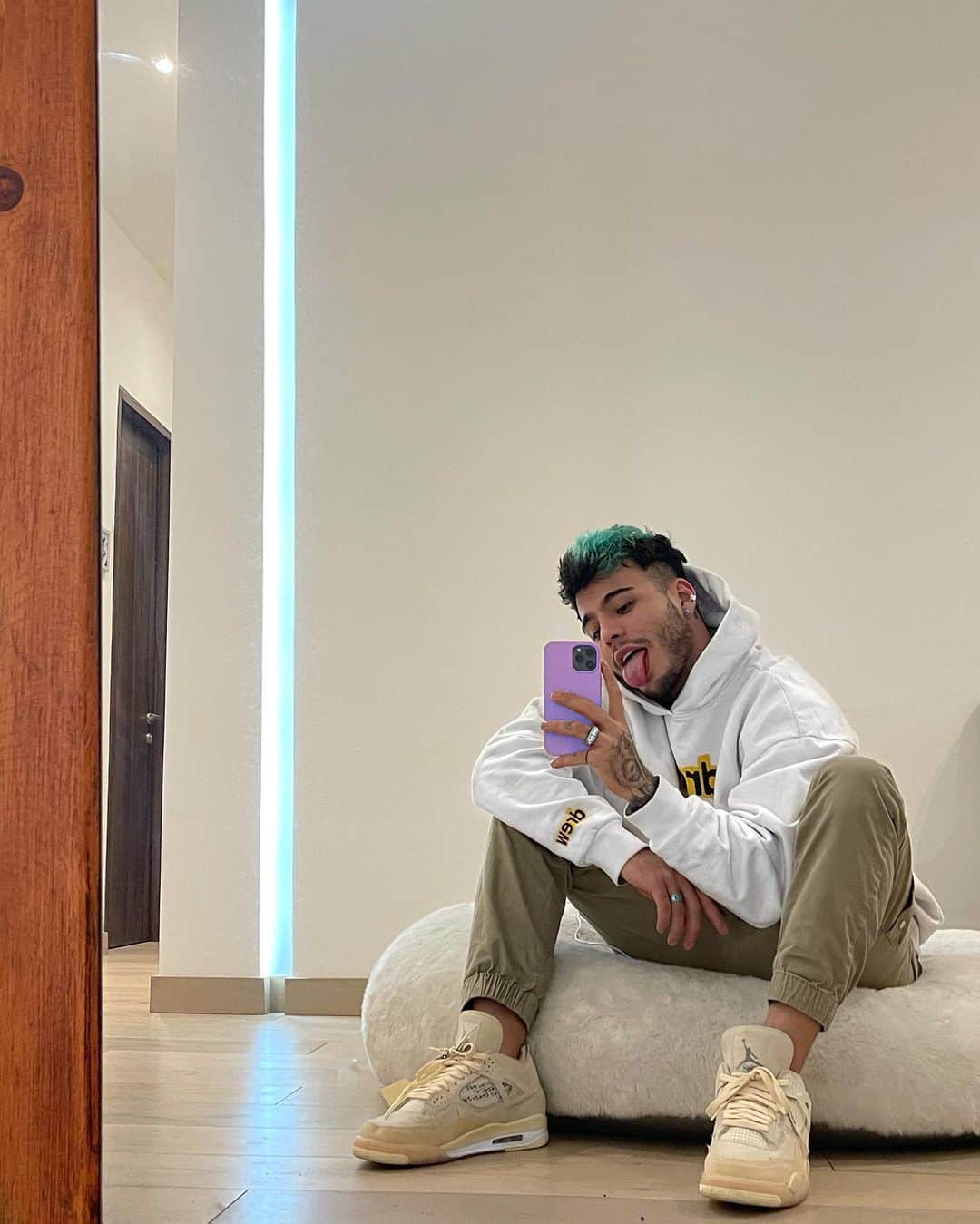 Sebastián Villalobosのインスタグラム：「tiene miedito o qué?」