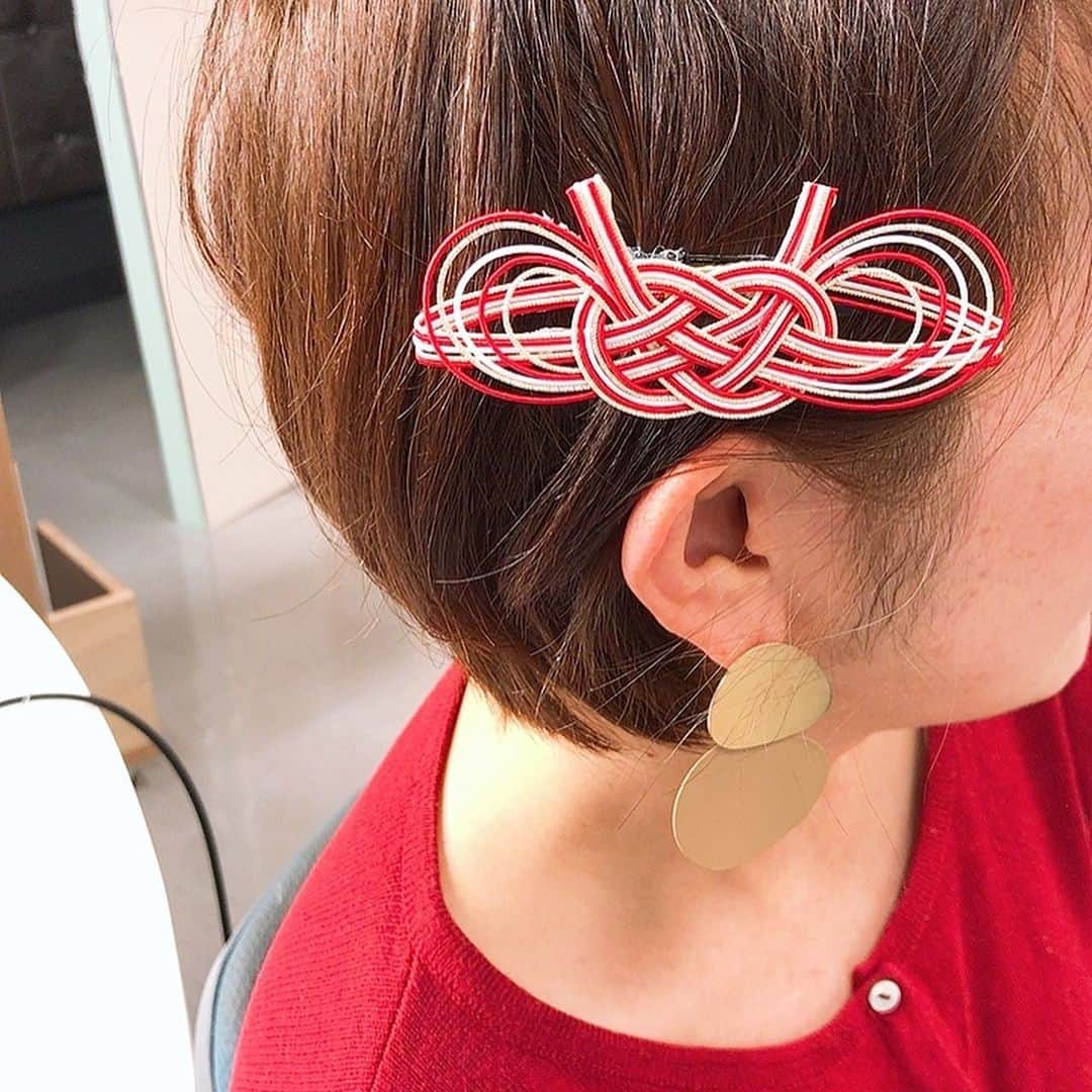 須賀由美子さんのインスタグラム写真 - (須賀由美子Instagram)「とちぎHOTステーション♪ 中野さんのヘアアクセは水引き らしいです。可愛いキブナも。 本当早くコロナ終息してほしいなぁ。 #きぶな  #無病息災」1月5日 17時15分 - tottiyumi