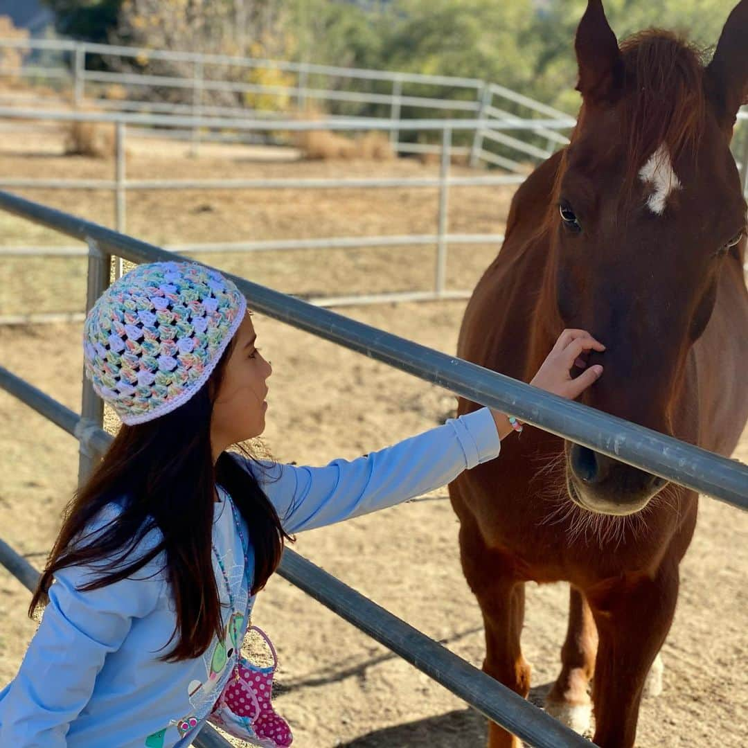 ロゼリン・サンチェスさんのインスタグラム写真 - (ロゼリン・サンチェスInstagram)「Today you turned 9 years old... but you inspire me every single day.  Te amo del cielo a la tierra Sebi.  Dios te bendice siempre... Happy Birthday Sebella 💕  E=VS」1月5日 11時54分 - roselyn_sanchez