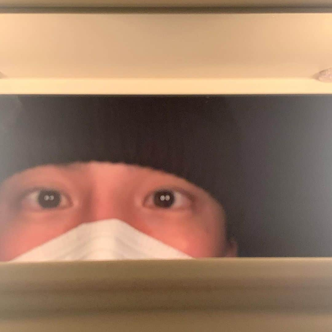 ト・サンウさんのインスタグラム写真 - (ト・サンウInstagram)「거우울샷 🤳」1月5日 12時15分 - sang_____w