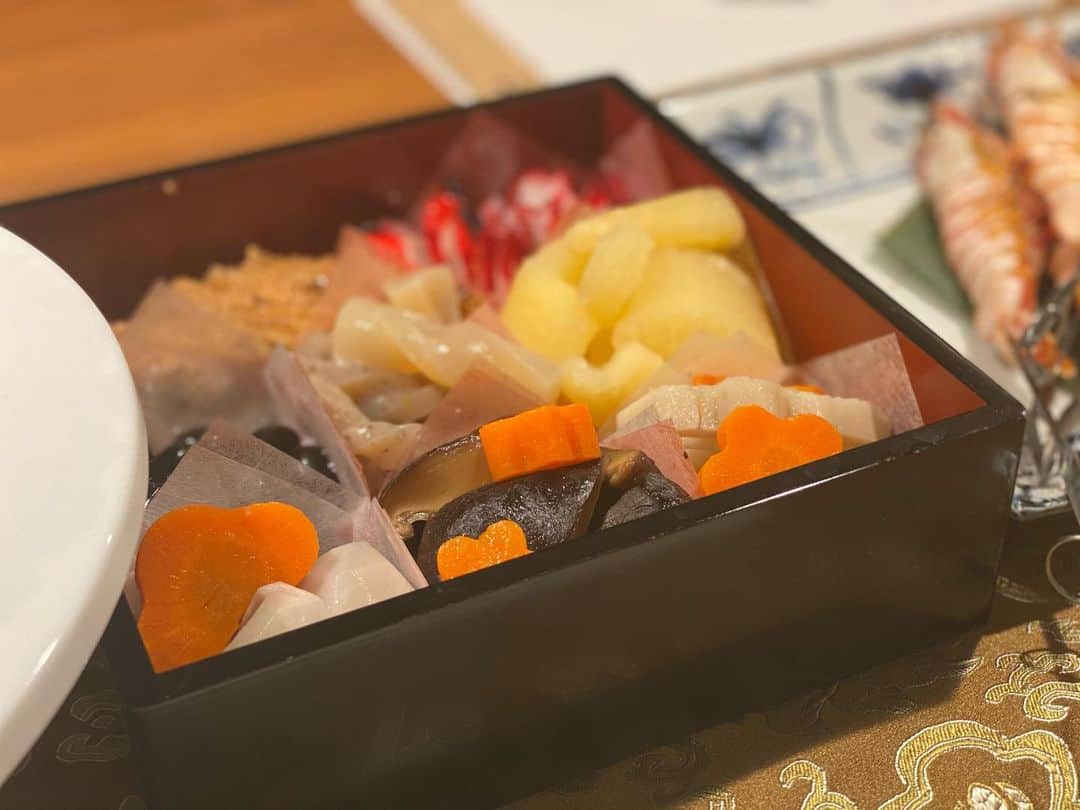 謝依旻さんのインスタグラム写真 - (謝依旻Instagram)「日式年菜✨  #お正月  #御節料理」1月5日 13時35分 - igo_1116