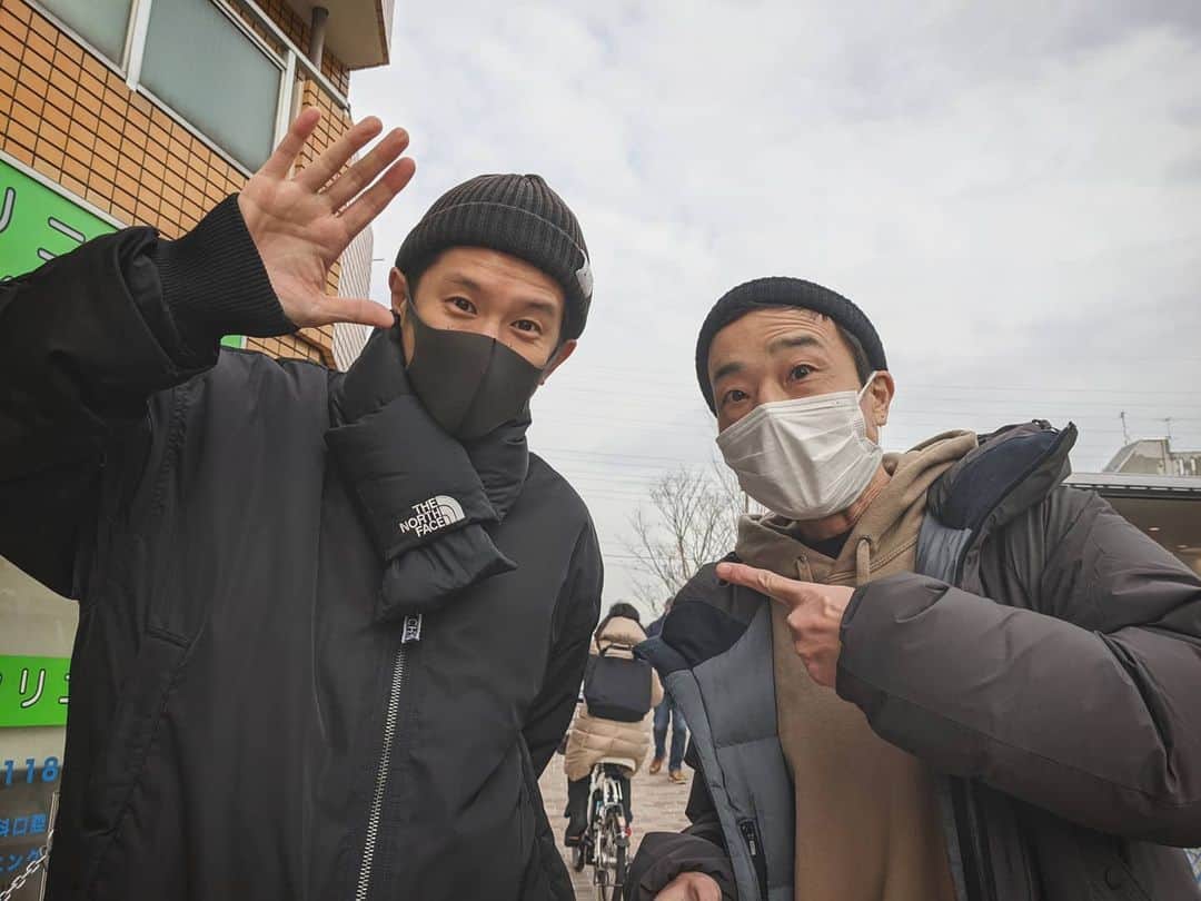 磯部正文のインスタグラム：「新代田のpootleでランチ 大変美味しゅうございました ヤマテツの写真の展示に癒されて 帰り道にこれからヤマテツの写真展を観に行くケイシに遭遇so good🤓」