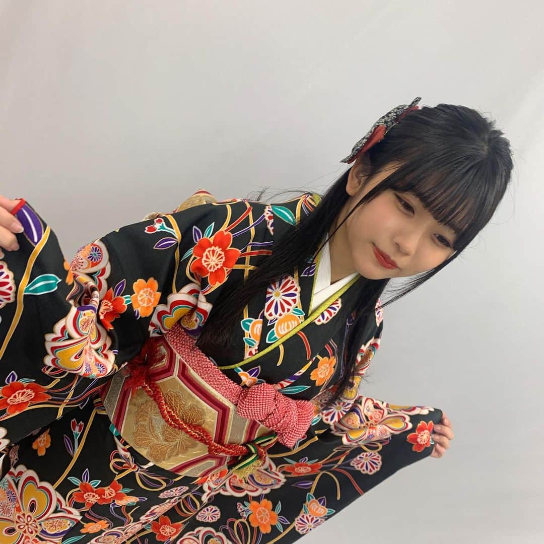 西村瑠香のインスタグラム：「初詣⛩？撮影で振袖」