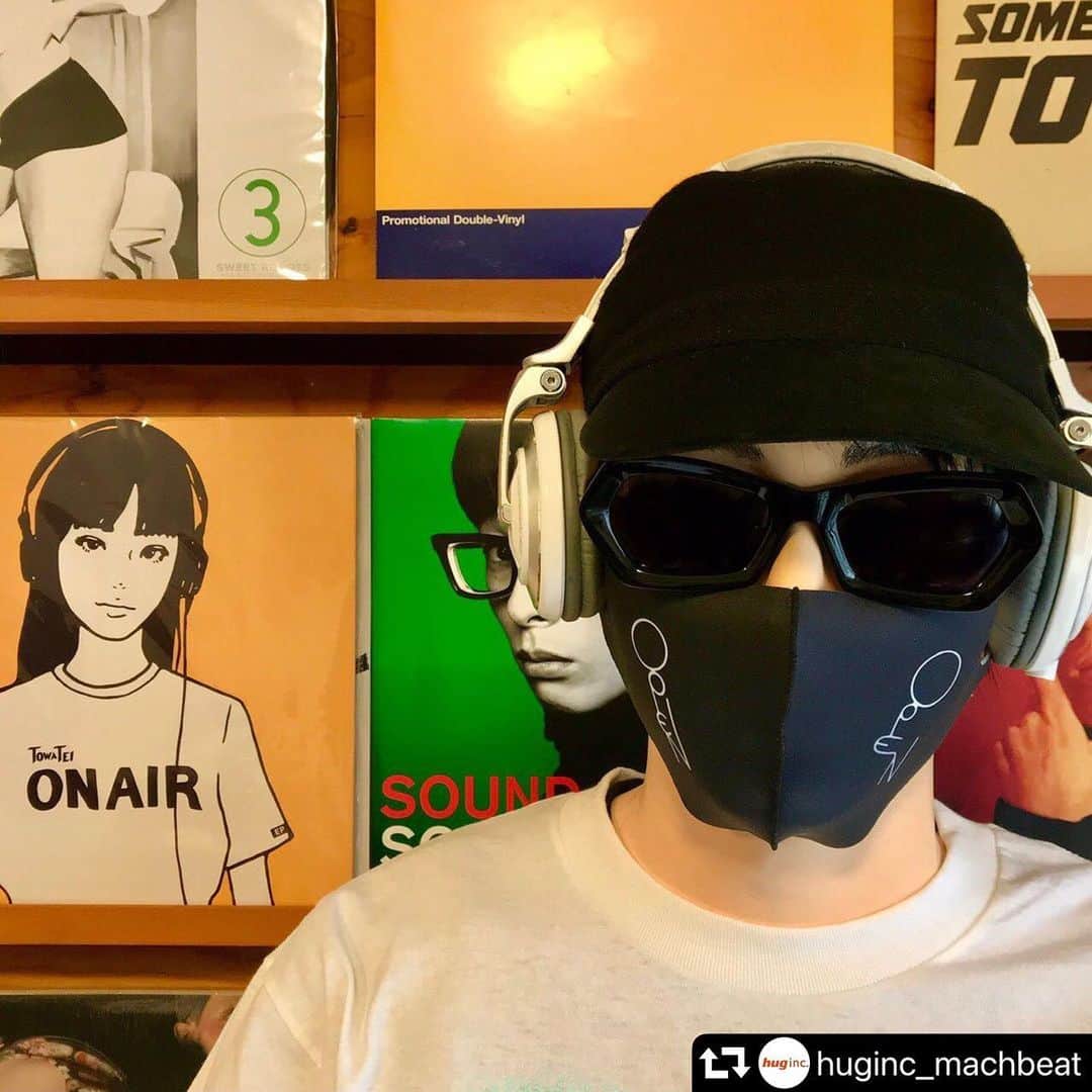 テイ・トウワのインスタグラム：「#repost @huginc_machbeat ・・・ 【TT MASK 2枚SET¥2,700(税込)】 オリジナルマスクがMACH STOREに登場!!ポストカードのおまけ付き。  ご購入＆詳細は @huginc_machbeat のプロフィールtop URLよりどうぞ💁‍♀️   @towatei #towatei #towatei_collage #テイトウワ #collage #MACH #machbeat  #MACHSTORE #mask #マスク」