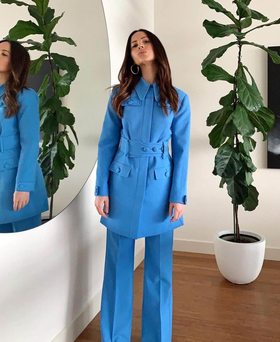 アリスマッコールのインスタグラム：「Baby blue 💙 #aliceMcCALL」