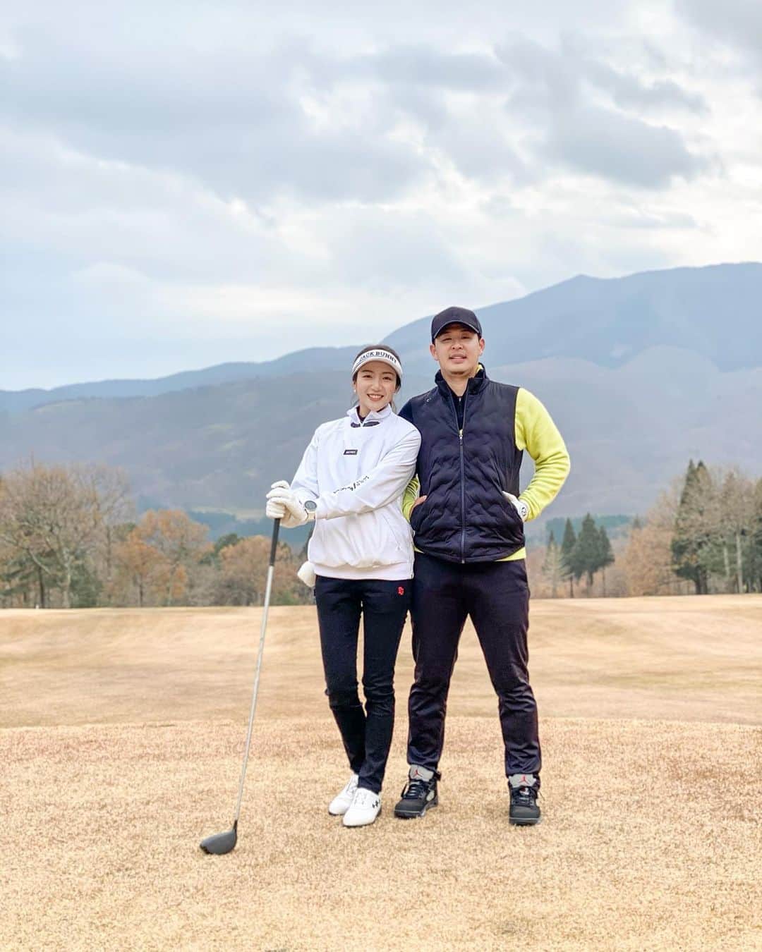 淡輪優希のインスタグラム：「そして昨日で我が家のオフはおしまい🙏気兼ねなく楽しい時間はあっという間ですね…毎日笑顔で過ごせた事に感謝です。 今日から来シーズンに向けて本格始動していきます⚾️怪我なく1年を終えるためにも、この自主トレ期間の頑張りがとっても大切みたいです！実りある時間になりますように。いってらっしゃい‼︎」