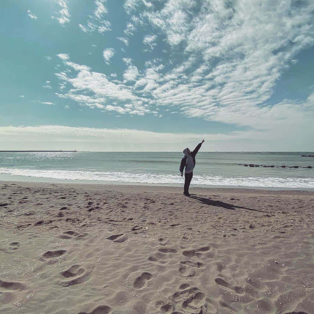 のインスタグラム：「Spark隨緣，有海有太陽就夠了🌊」