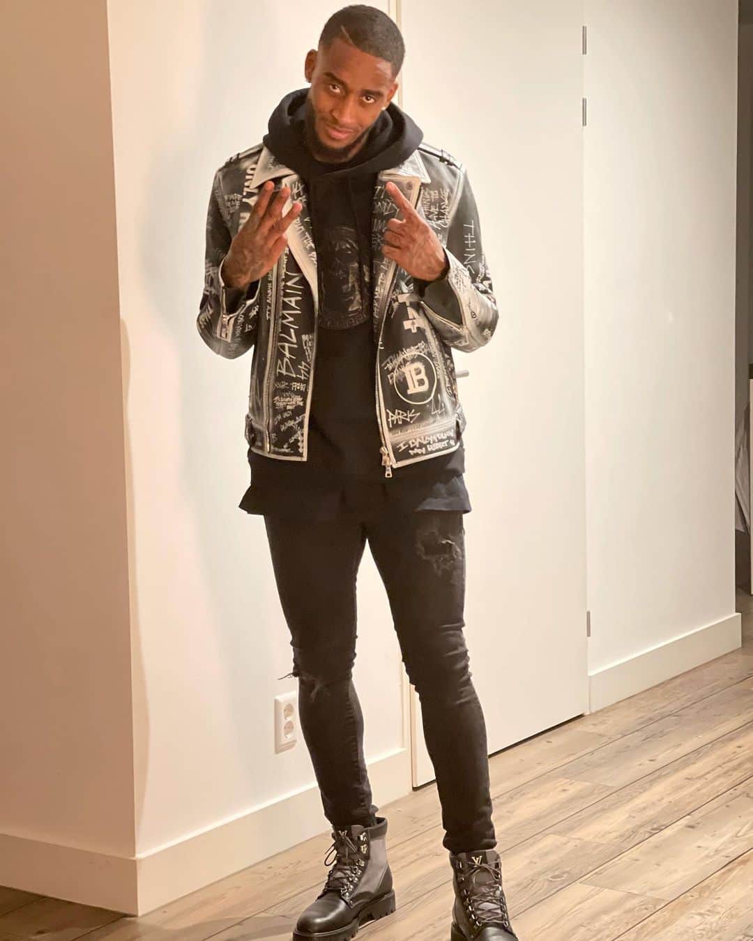 レロイ・フェルのインスタグラム：「31. 🥳🥳」