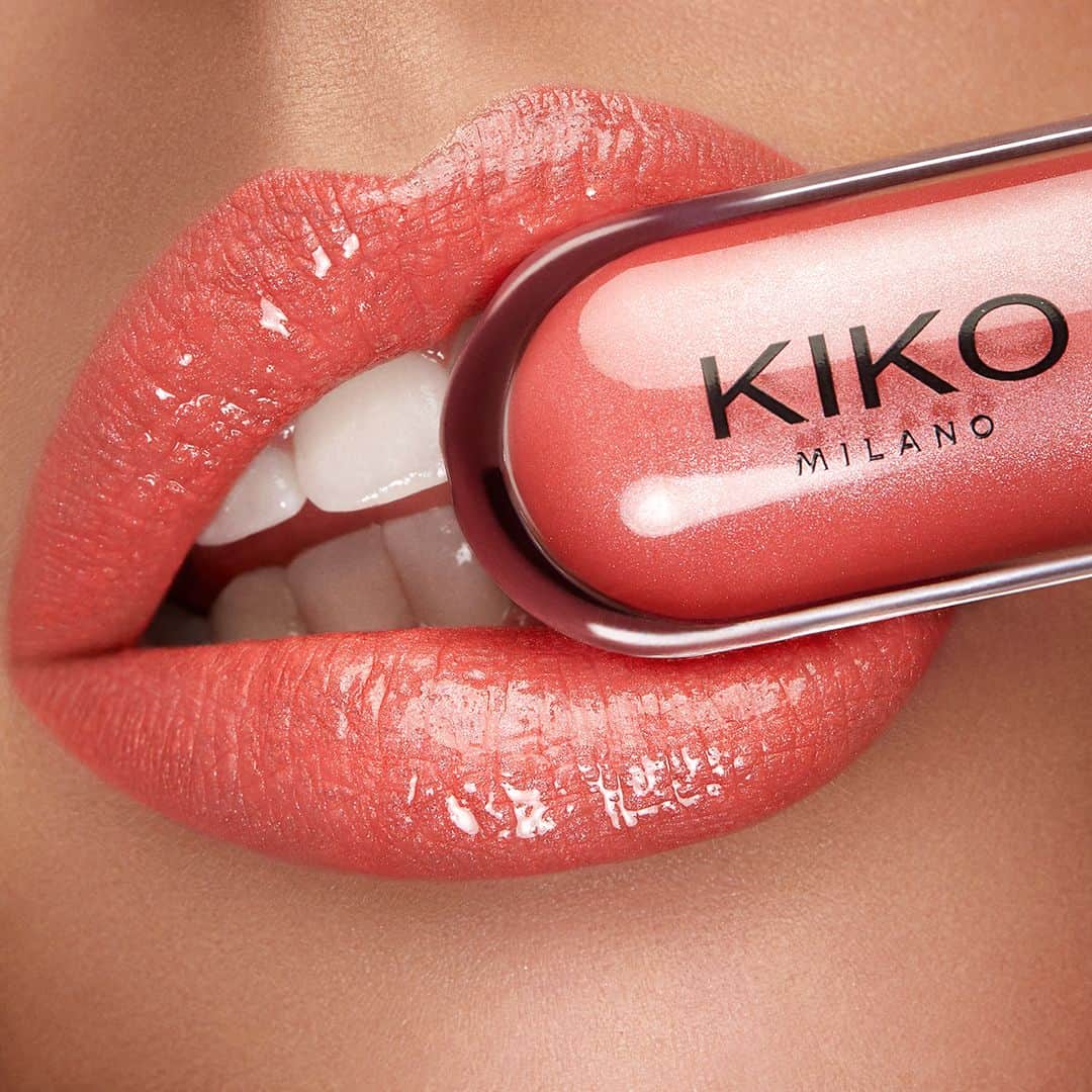 KIKO MILANOさんのインスタグラム写真 - (KIKO MILANOInstagram)「Maximum comfort, maximum quality! Our Unlimited Double Touch liquid lipsticks leave a smudge-proof gleam that lasts for up to 12 hours 💄 Discover all these fabulous shades now! Unlimited Double Touch 113 Satin Coral」1月6日 1時45分 - kikomilano