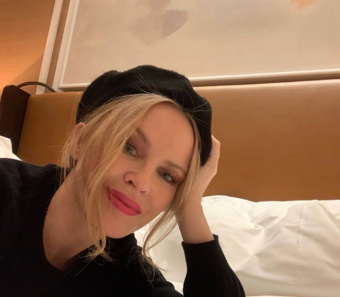 カイリー・ミノーグさんのインスタグラム写真 - (カイリー・ミノーグInstagram)「💗💕💗」1月6日 2時16分 - kylieminogue