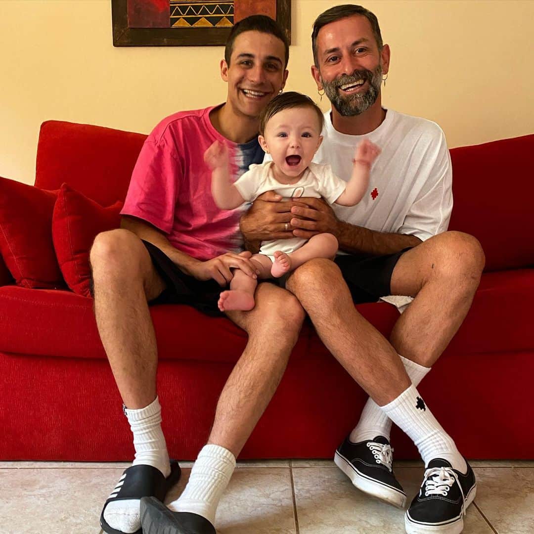マルセロ・ブロン カウンティ・オブ・ミランのインスタグラム：「My special niece and nephew  Clarita & @lorenzo_burlon」