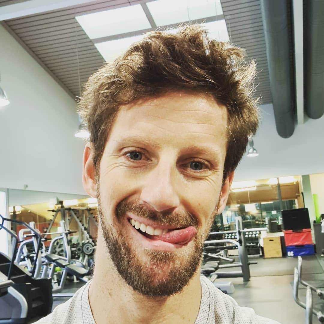 ロマン・グロージャンのインスタグラム：「Winter training hurts...🥵🥵🥵😕 #r8g #training #keeppushing」