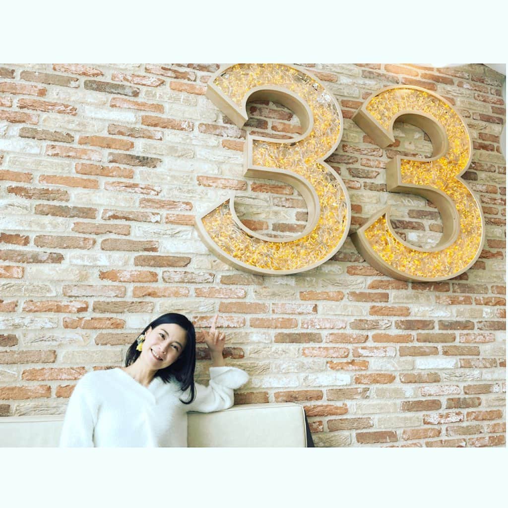 七瀬遥さんのインスタグラム写真 - (七瀬遥Instagram)「３３階のthe bar３３☕️ 大阪の眺めを見渡せるカフェで✨🏯✨ ふわっふわっ🥚スフレオムライス😋🥄💕 揺らしてみましたっ😁🙌 不思議なオムライスだったけど、美味しかったです💛🧡💛🧡  #3333#スフレオムライス#フワフワ#美味しい#delicious#fun#good#friend#happy#love#happiness#good#smile#family#osaka#japan」1月5日 18時00分 - haruka_mh