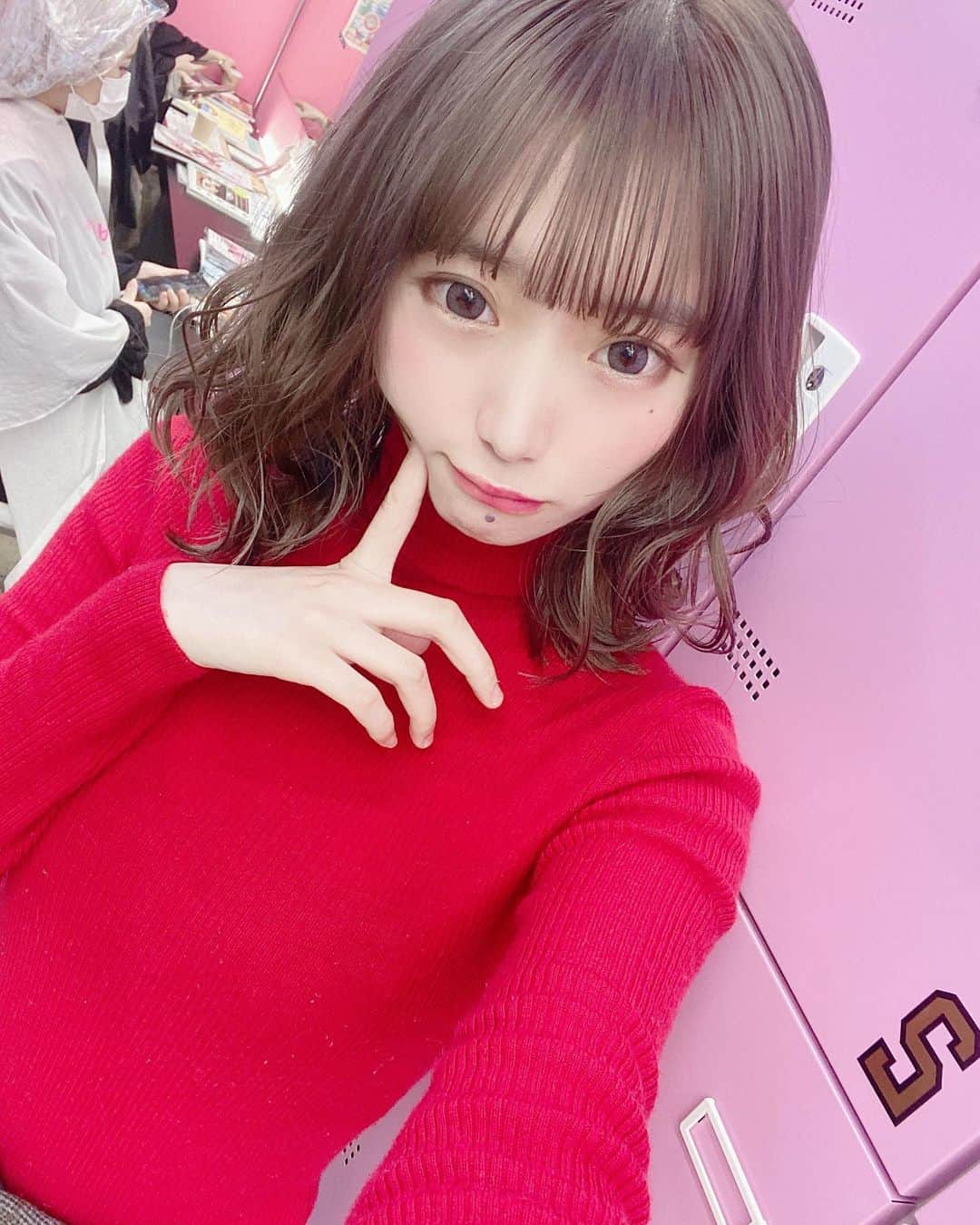 麻衣愛のインスタグラム：「ぐれーじゅ❤  ﻿ ﻿#hair #ボブ #ひめかわいい #最凶ロック　#グラビア　#グラビア﻿ #グラドル　#ひめかわいい　#portrait﻿ 🇺🇸 #Cosplayer #Idol #Model #follow  #follome #Japanese ﻿ #kol ﻿ ﻿ 🇨🇳 #自拍　#角色扮演 #偶像 #模型 可爱 #关注  #关注我 #关注者 #日语 ﻿ ﻿ ﻿ 🇰🇷 #셀카 #코스프레 #아이돌 #모델 #귀여운 #팔로우 #나를따르라」