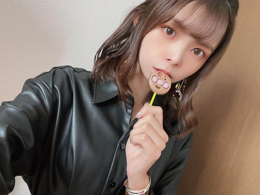 のインスタグラム：「今年は寝正月でした😪💤 : : #2021  #寝正月  #chocolate  #anpanman  #fashion  #zarawomen」