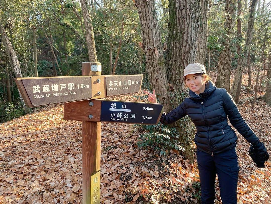 佐野真彩さんのインスタグラム写真 - (佐野真彩Instagram)「2021最初の自転車旅は #秋川 #網代弁天山  #六枚屏風岩　へ🚴‍♀️  今年も西多摩の自然豊かなオススメのスポットやイベントを紹介していきます📺🌲  特にあきる野は天然記念物に指定されているもの・場所がとても多い🍃  放送エリアにお住まいの皆様、 お楽しみに！  #あきる野　#青梅　#羽村　#福生　#tcn #自転車番組　#自転車ロケ #自転車女子 #奥多摩　#東京自転車旅行 #japannature #japan_of_insta #西多摩　#西多摩自転車　#cycling #弁天山　#にしちゅん　#無加工　#多摩ケーブルネットワーク」1月5日 18時34分 - sano.maya