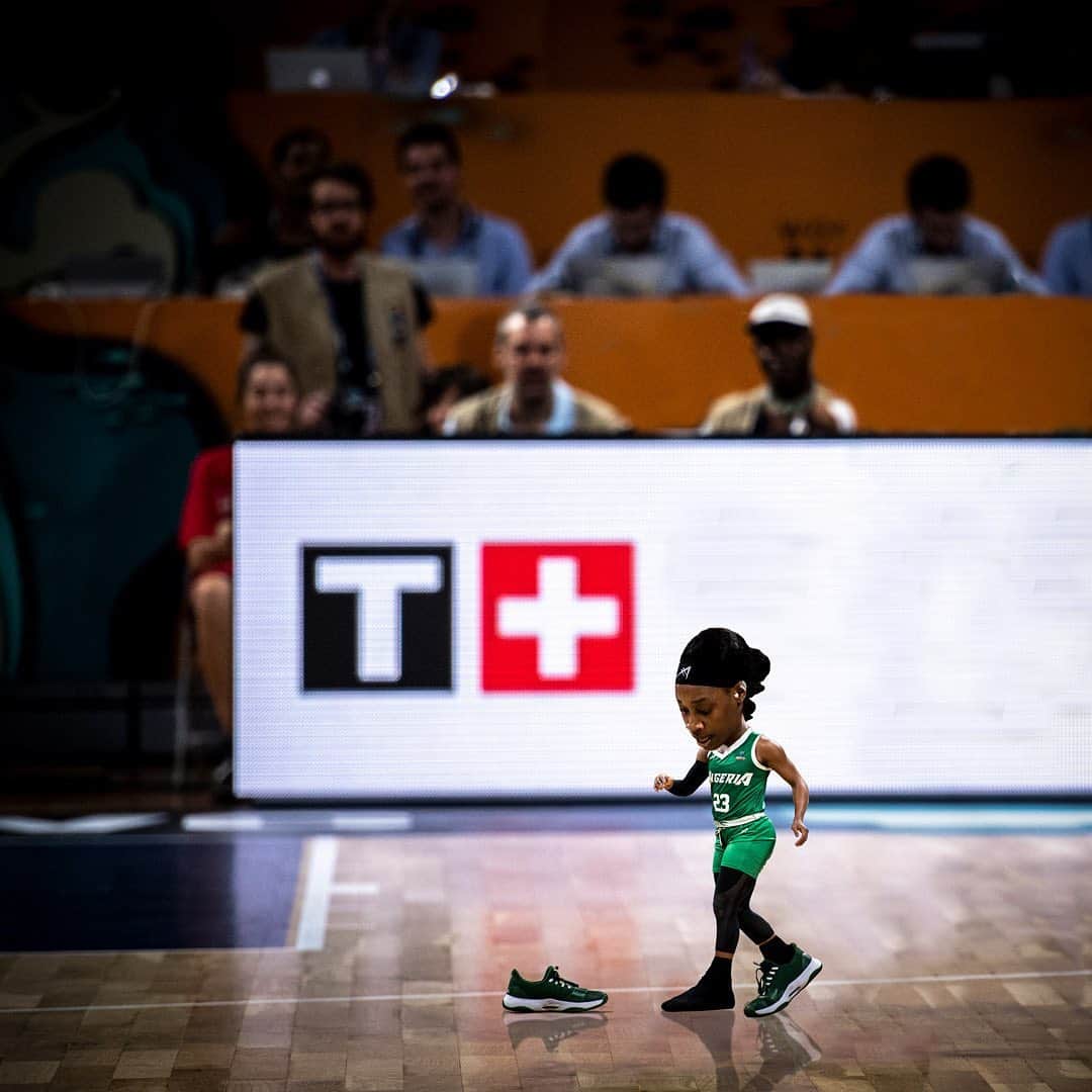 FIBAさんのインスタグラム写真 - (FIBAInstagram)「More tiny ballers ⛹️‍♀️⛹️ Who would you like to see next?  🎨 @phetru」1月5日 18時53分 - fiba