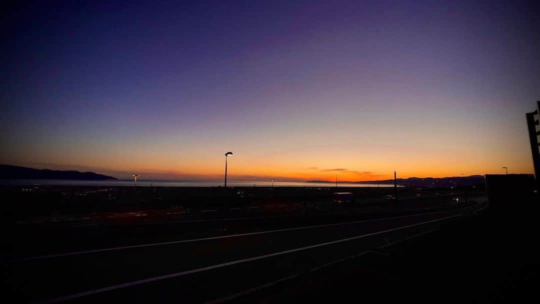 奥村佳恵のインスタグラム：「🌅 #sunset」