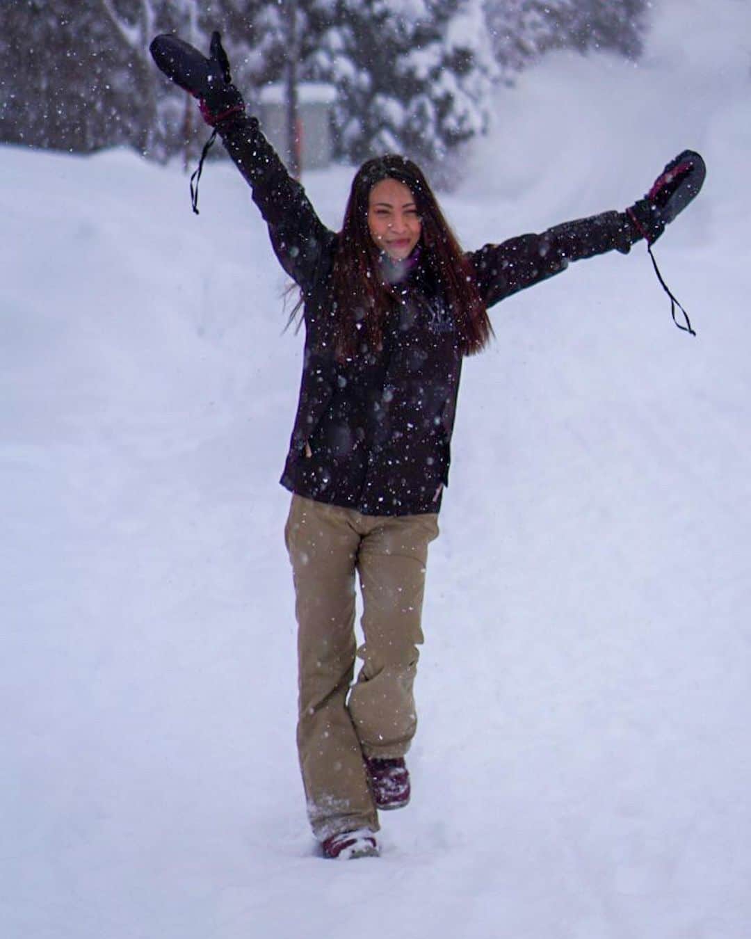 CAMIRAさんのインスタグラム写真 - (CAMIRAInstagram)「ふかふか。たまには雪山もいいね🤩 #ボード#高須スノーパーク#スノーボード」1月5日 19時36分 - camila.528