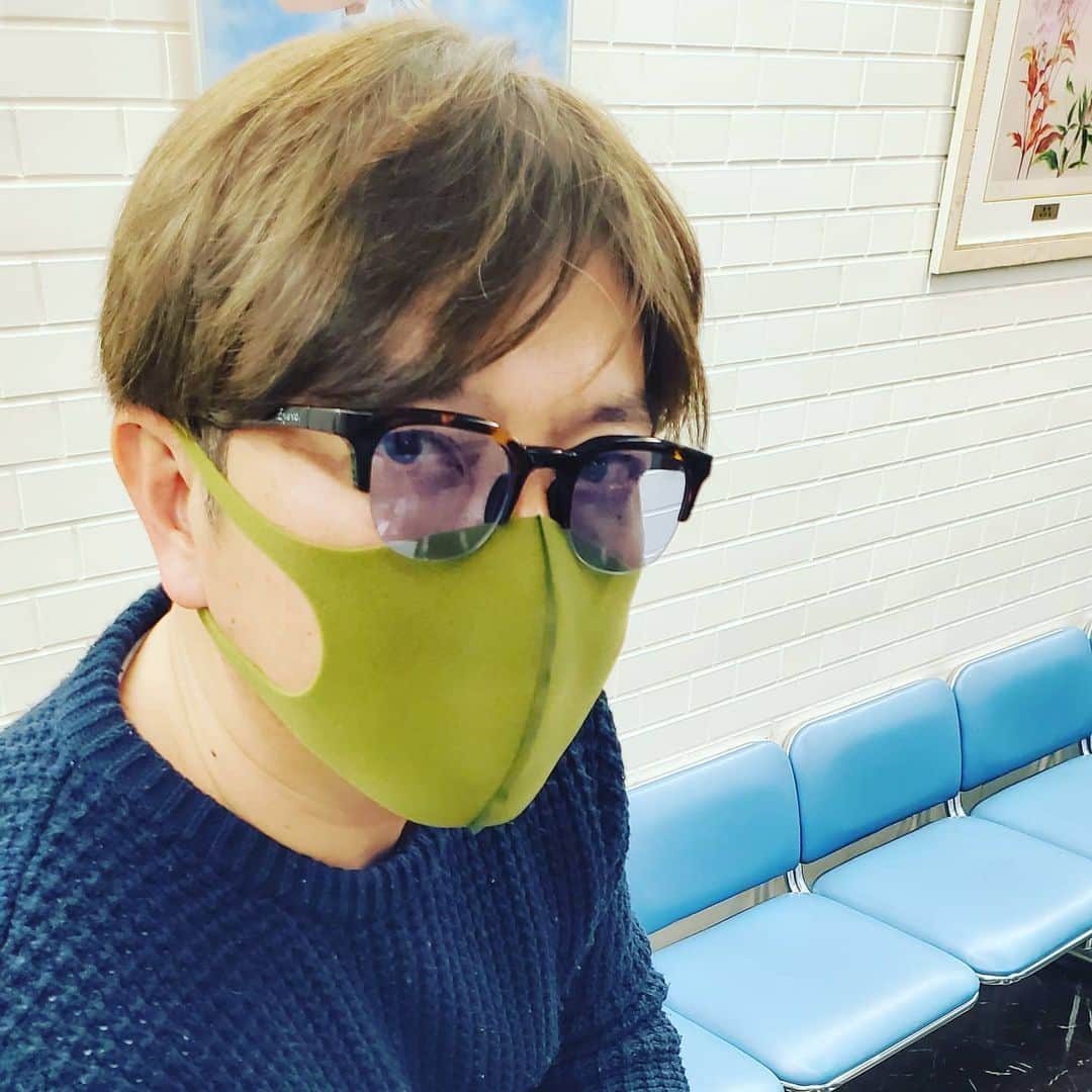竹内弘一のインスタグラム：「え？だれ？？ きょきょきょうじょ。。？ 畏れ多いわ！ たまたまよく似たサングラス🕶️を 持ってただけです(笑)失礼しましたー！ #サングラス #eyevol」