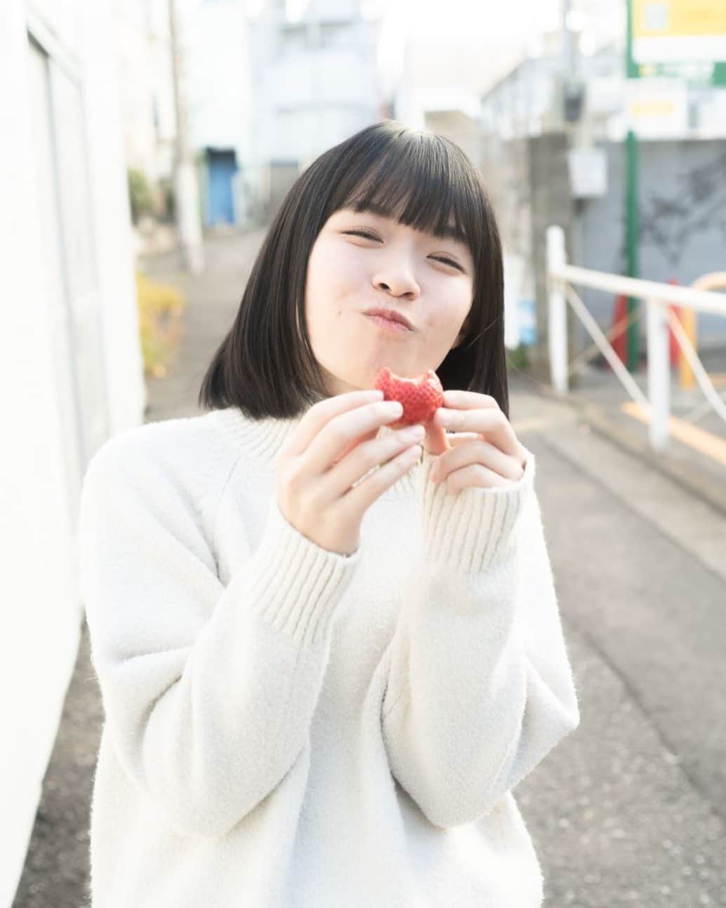 百川晴香さんのインスタグラム写真 - (百川晴香Instagram)「今日はいちごの日🍓🍓🍓 #いちご #美味しい #幸せ #japanesegirl #cute #followｍe」1月5日 19時37分 - momokawaharuka