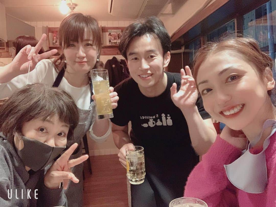 中川愛海さんのインスタグラム写真 - (中川愛海Instagram)「@5bottles_ebisu 年始最初に母とご挨拶❤️ 大好きな塁さん、かおりちゃん今年もよろしくお願い致します🥺 @kaorin5.11 @rui_doublecultured @5bottles_ebisu  @shizue_0712 @tacoyaki_kururi  @tacoyaki_kururi_yokohama  #中川愛海 #一日一回カンパイ #今年もよろしくお願いします #恵比寿グルメ #5bottles #たこ焼き #くるり #くるり恵比寿 #恵比寿くるり #くるり横浜」1月5日 19時48分 - ami_nakagawa_