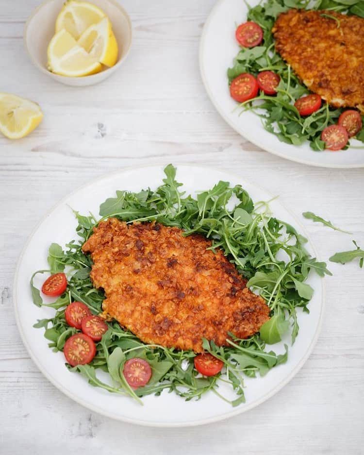 ナイジェラ・ローソンさんのインスタグラム写真 - (ナイジェラ・ローソンInstagram)「Cornflakes at the ready? These Crunchy Chicken Cutlets are #RecipeOfTheDay. A lovely supper for two, which you can just as easily make for one, though you’ll need to keep the flavour-boosting marinade the same. .  And to get the recipe, either go to nigella.com or click on link in bio. What I mean by this, is that you tap on my name, which will take you to a page that has a link on it that says www.nigella.com/instagram. When you click on this link, it will take you to a page of photographs: click on the photograph you have want the recipe of and you will be taken to it! . Photograph by @nordljus  #simplynigella」1月5日 20時01分 - nigellalawson