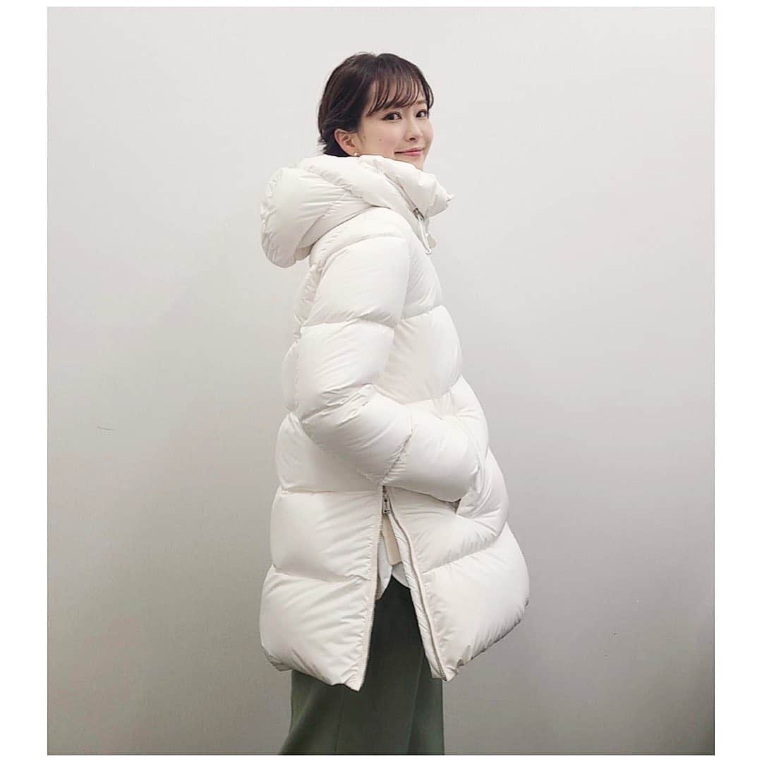 下村彩里さんのインスタグラム写真 - (下村彩里Instagram)「2021年最初の放送🌅 #衣装 x #動物　🦙シリーズ  ダウンコート:#add 上下:#rawde . いつも素敵な衣装ありがとうございます🙇‍♀️✨ . . . #アルパカ に似ていると #よく #いわれます🤭  #下村彩里 #テレビ朝日アナウンサー#テレビ朝日#アナウンサー#報道ステーション#気象情報#アナウンサー衣装#もふもふ#暖かかった#ダウンコート#anchor#costume#japanesefashion#january」1月5日 20時10分 - sairi.shimomura_ex