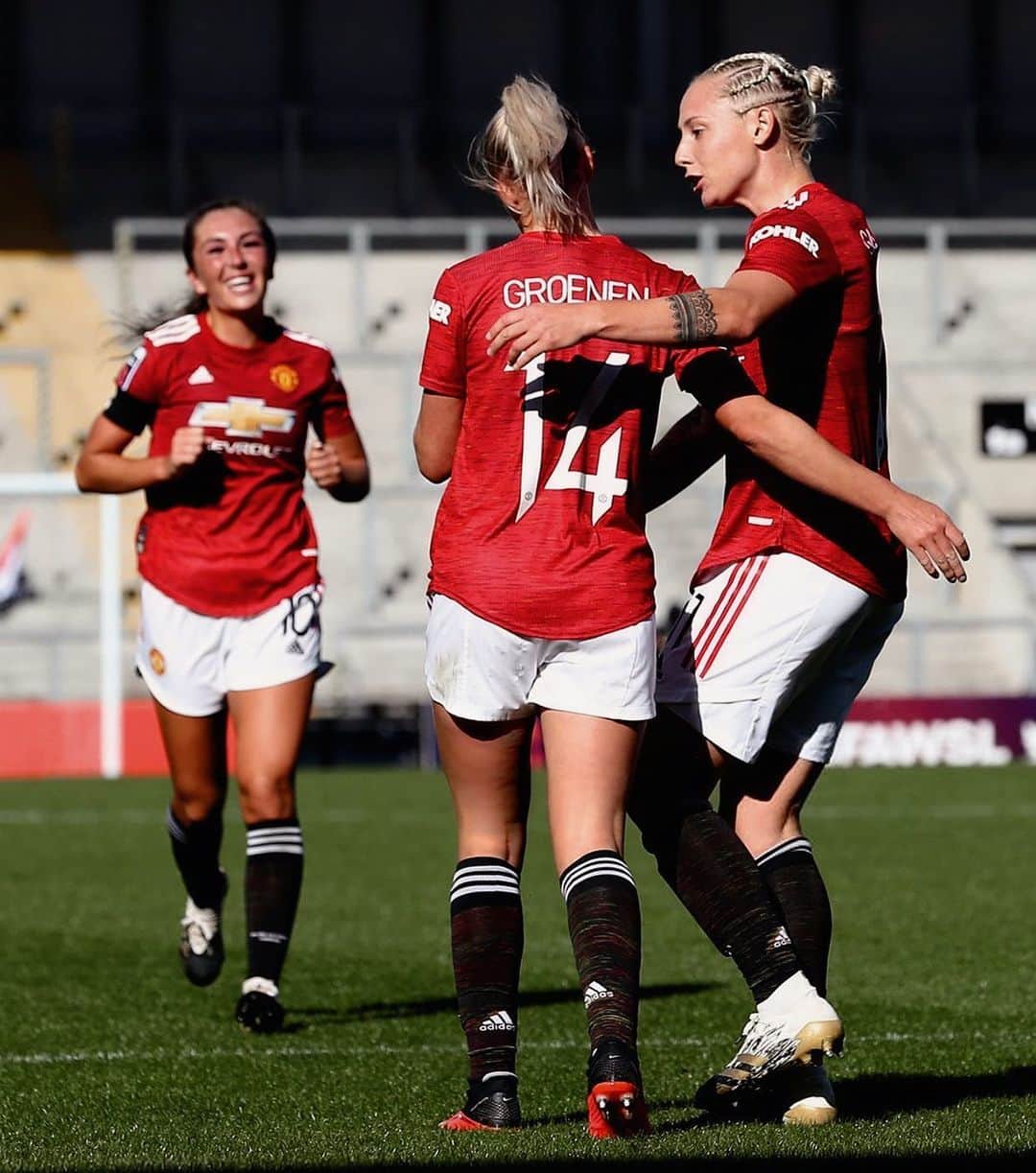 ジャッキー・グローネンのインスタグラム：「♥️ @manutdwomen」