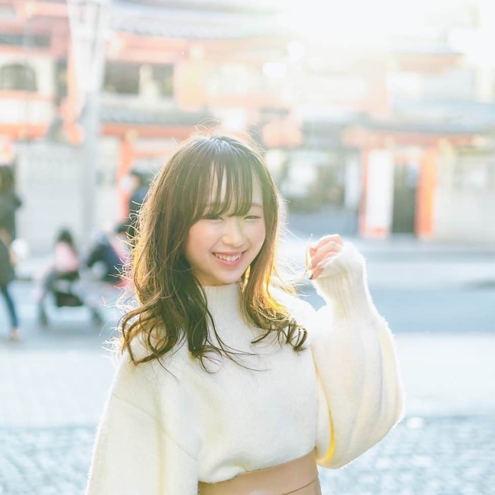 のインスタグラム：「. 明日から仕事始まりだん🥺 今年も沢山みんなと会いたいです💓  📸撮影者　@yuu_photo2525  📌場所　毘沙門天  この日は、拝啓父上様のロケ地巡りみたいになった🤤💓 にのの聖地だねん❣️ 前回行ったのは、2013年とかだった… 月日怖い🤭 .  ✦  ✧ ‧✧̣̥̇‧  #撮影モデル #ヘアセット  #被写体モデル #サロンモデル希望 #サロンモデル #サロンモデル募集中 #関東サロンモデル #関東サロモ #サロモ #撮影モデル #撮影依頼募集中  #model #お洒落さんと繋がりたい #followｍe #instagood #fashion #カメラ好きな人と繋がりたい #ポートレート撮影 #メイク好きな人と繋がりたい #一重 #ポートレート #ポートレート撮影 #ポートレート好きな人と繋がりたい #脚スタグラム #嵐 #ロケ地 #二宮和也」