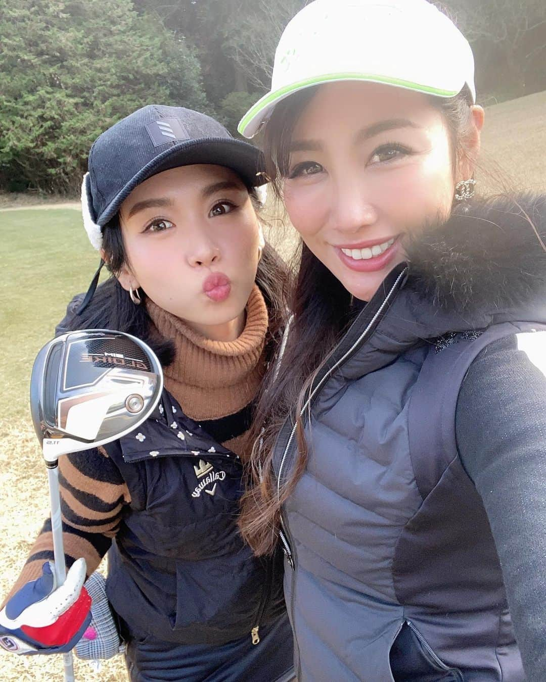 yurieさんのインスタグラム写真 - (yurieInstagram)「よししとチームスクランブルに出たよ☺️💕 @golf_yoshimi   一年振りくらいの試合❣️  ベストボールで 8バーディ1ボギーの 65☺️  Top 5が決勝に行けるんだけど、まさかの6位😭  繰り上げ希望😇  みんなでイーグルパット打てたり💕  プロってこんな感じでゴルフするんだろうなって感じたし、チームで力を合わせて、ミスを補いながらするゴルフは本当に楽しかったー😍  よしみん、誘ってくれてありがとう💕　  #チームスクランブル　#ゴルフライフ　#ベストボール　#ゴルフ女子　#美女ゴルファー　#golfer #japanesegolfer #スポーツ女子」1月5日 20時13分 - yurie808golf