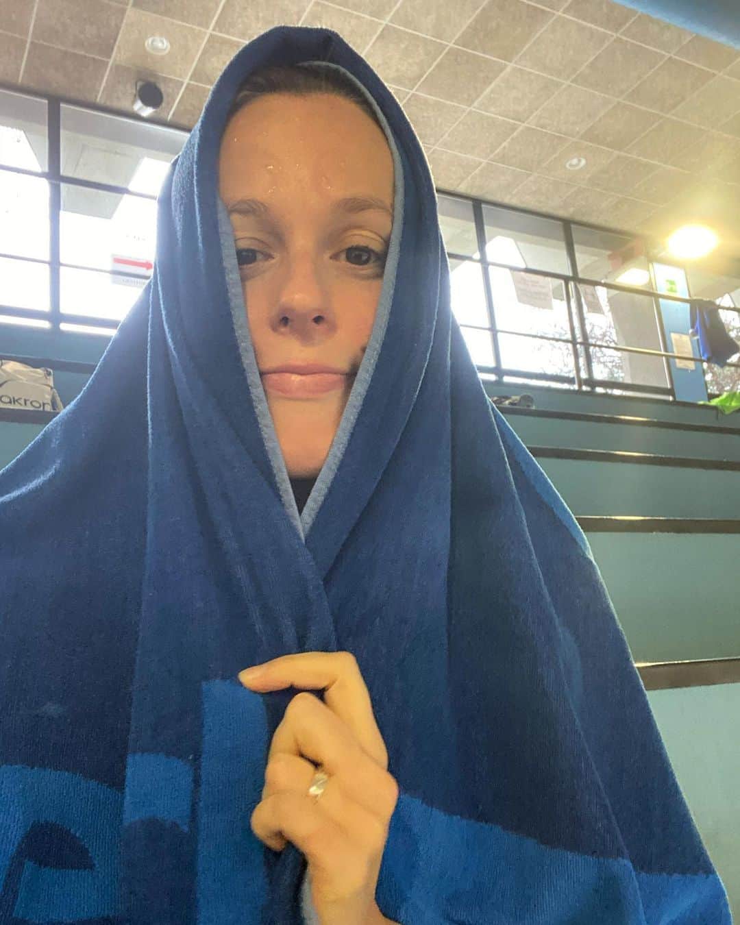 フェデリカ・ペレグリニさんのインスタグラム写真 - (フェデリカ・ペレグリニInstagram)「Sta arrivando la Befana!!! 🧙🏻‍♀️🧹....tutti pronti?!?!quest’anno cosa vi siete meritati?!😈/👼🏼 carbone o dolcetto?! 😌」1月5日 20時29分 - kikkafede88