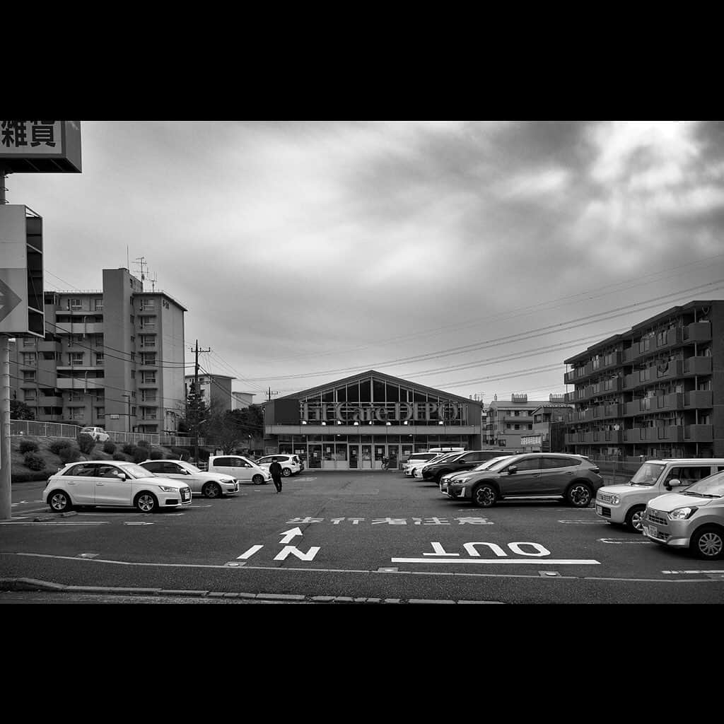 Tatsuo Suzukiさんのインスタグラム写真 - (Tatsuo SuzukiInstagram)「Neighborhood」1月5日 20時58分 - tatsuo_suzuki_001
