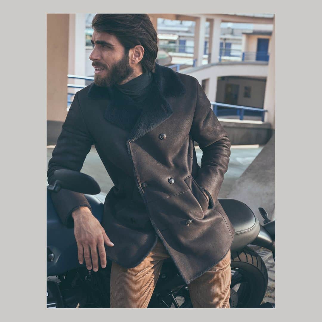 パルジレリのインスタグラム：「Urban casual⁣. #PalZileri #FW20 #EffortlessAttitude⁣ ⁣ @stefanogaluzzistudio @vankhokhlov @davebramby @marco__rossetti @giulioggv」