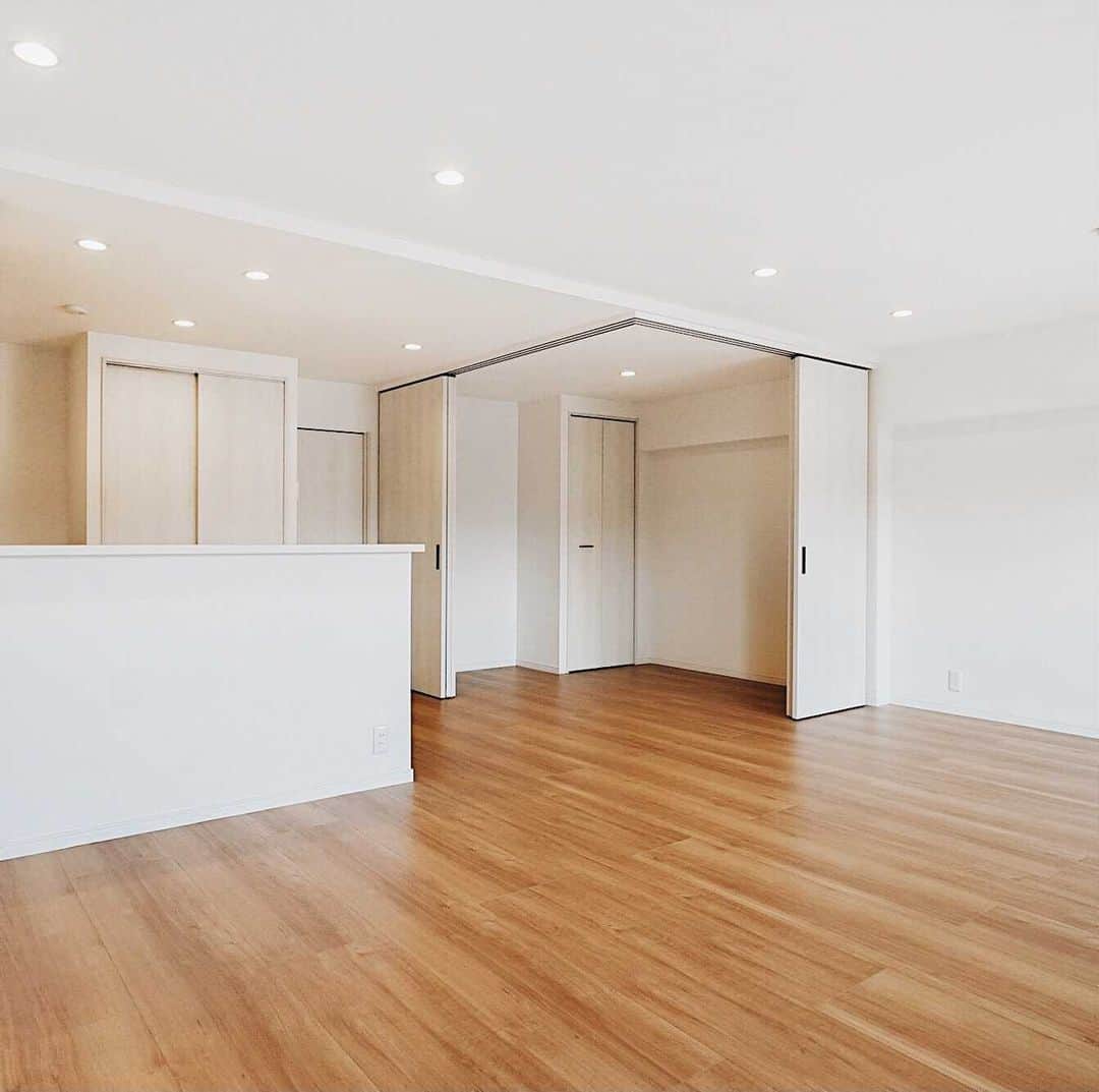 カウカモ ｜『一点もの』の住まいに出会おうのグルメインスタ